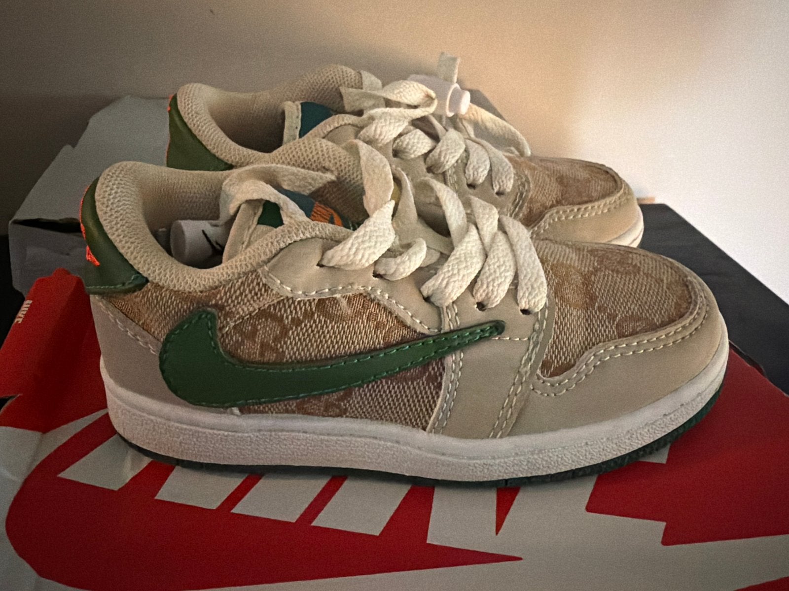 Nieuwe Nike Gucci sneakers maat 27, Ophalen, Nieuw, Sportschoenen