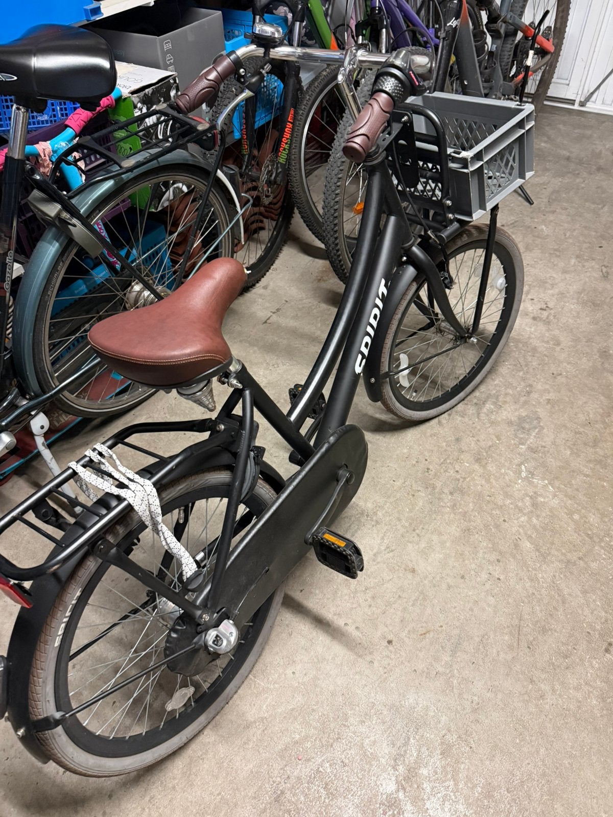 Kinderfiets 22” incl kratje, Ophalen, Terugtraprem, 22 inch, Versnellingen