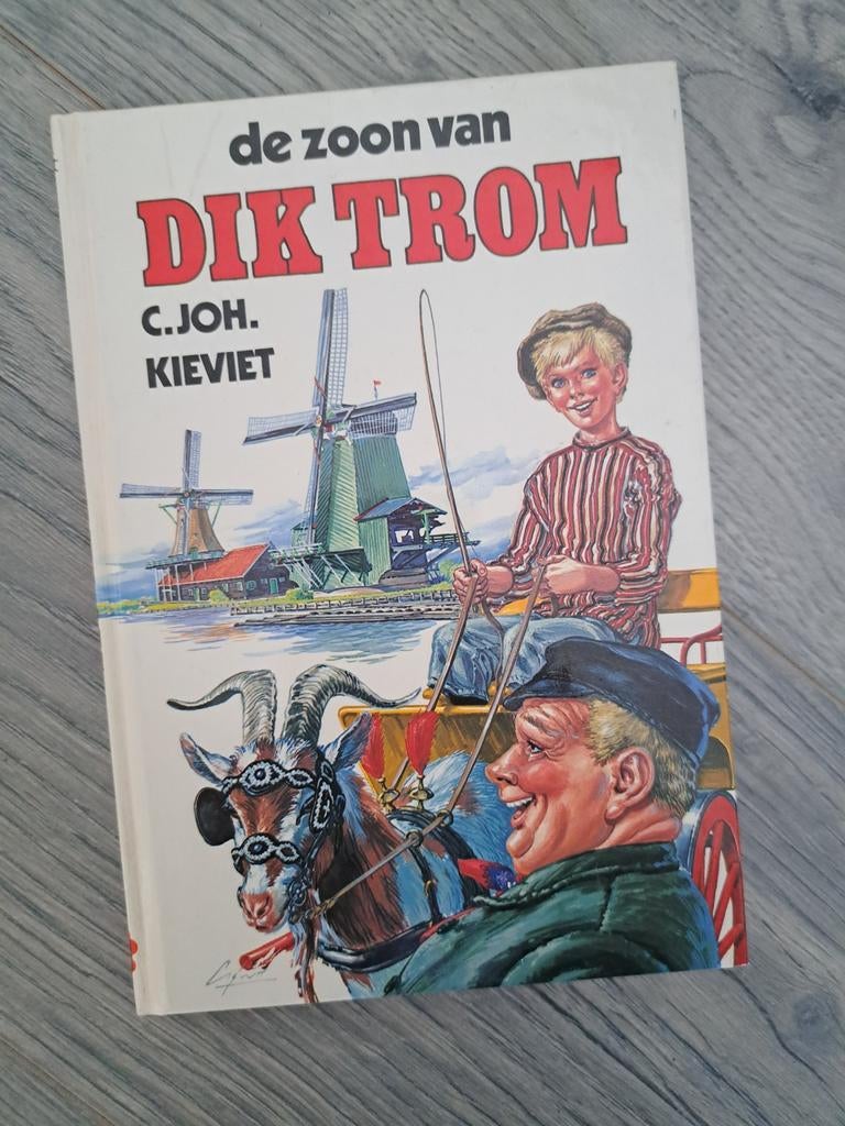 De zoon van Dik Trom van C.Joh.Kieviet.
Leuke en ondeugend, Ophalen of Verzenden, Gelezen, Verhalen