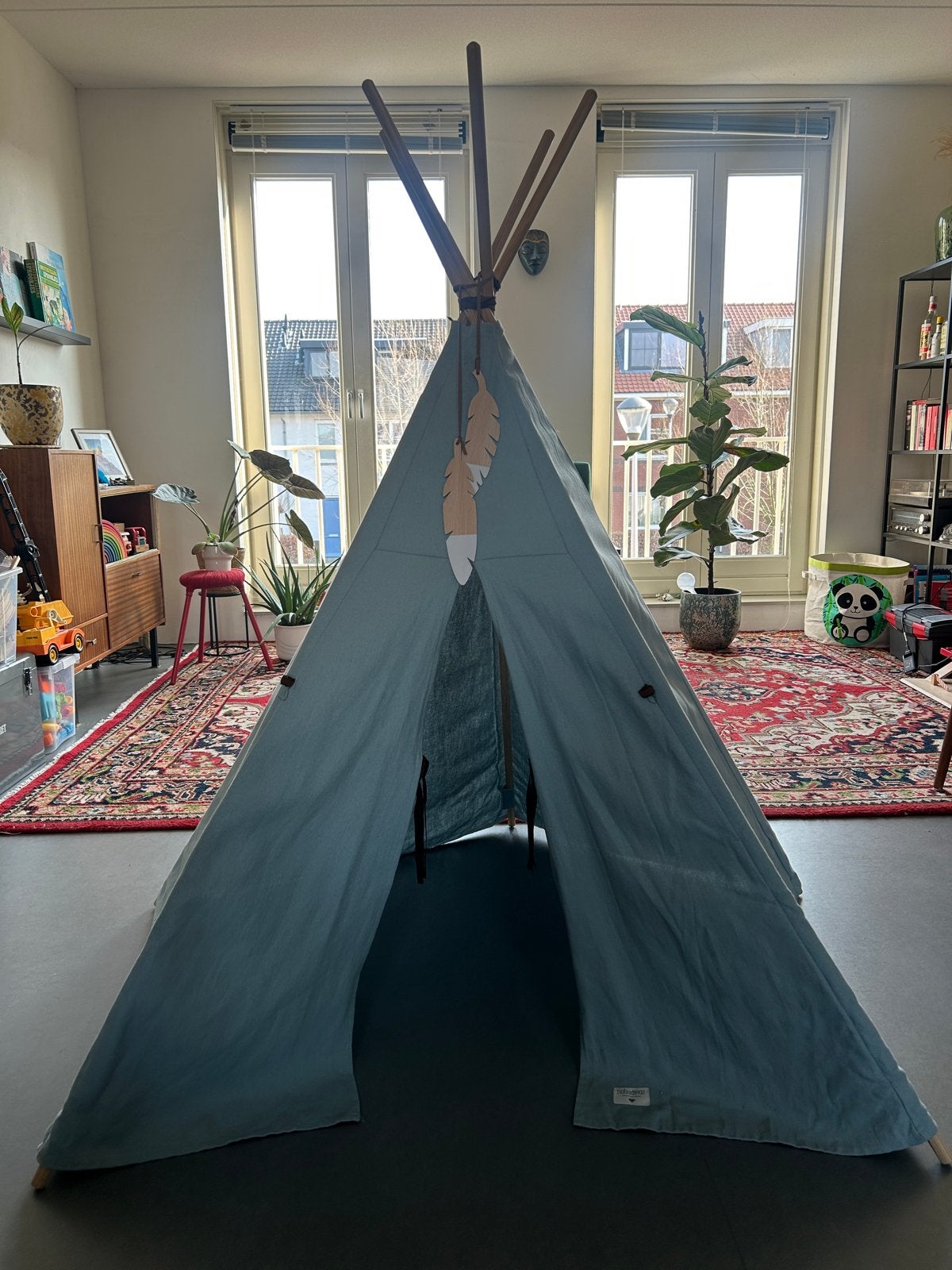 Nobodinoz blauwe tipi met bewaarzak - Zo goed als nieuw!, Kinderen en Baby's, Ophalen, Zo goed als nieuw