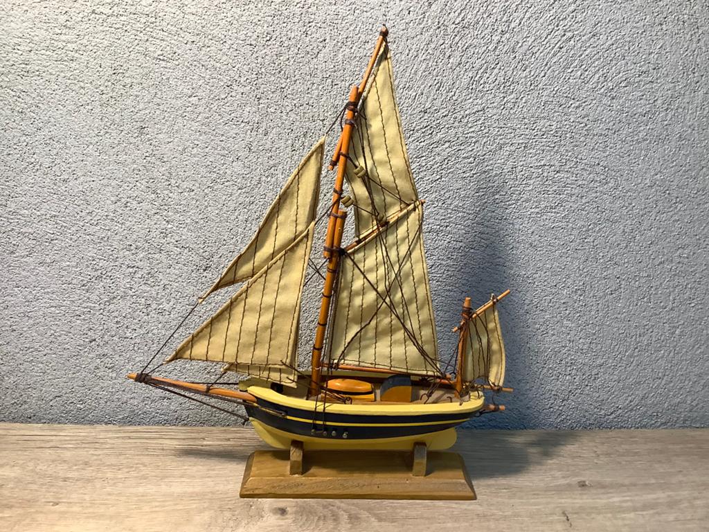 Kleine houten boot, Ophalen of Verzenden, Gebruikt