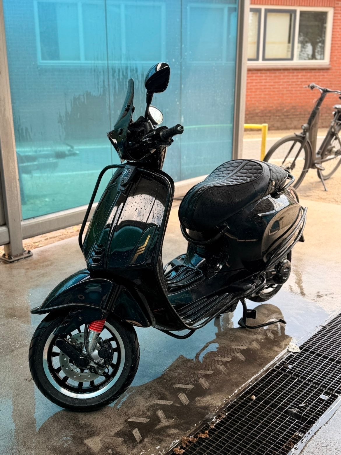 Vespa 50cc Full Custom - Slechts 3900 km!, Ophalen, Maximaal 45 km/u, Vespa S, Zo goed als nieuw