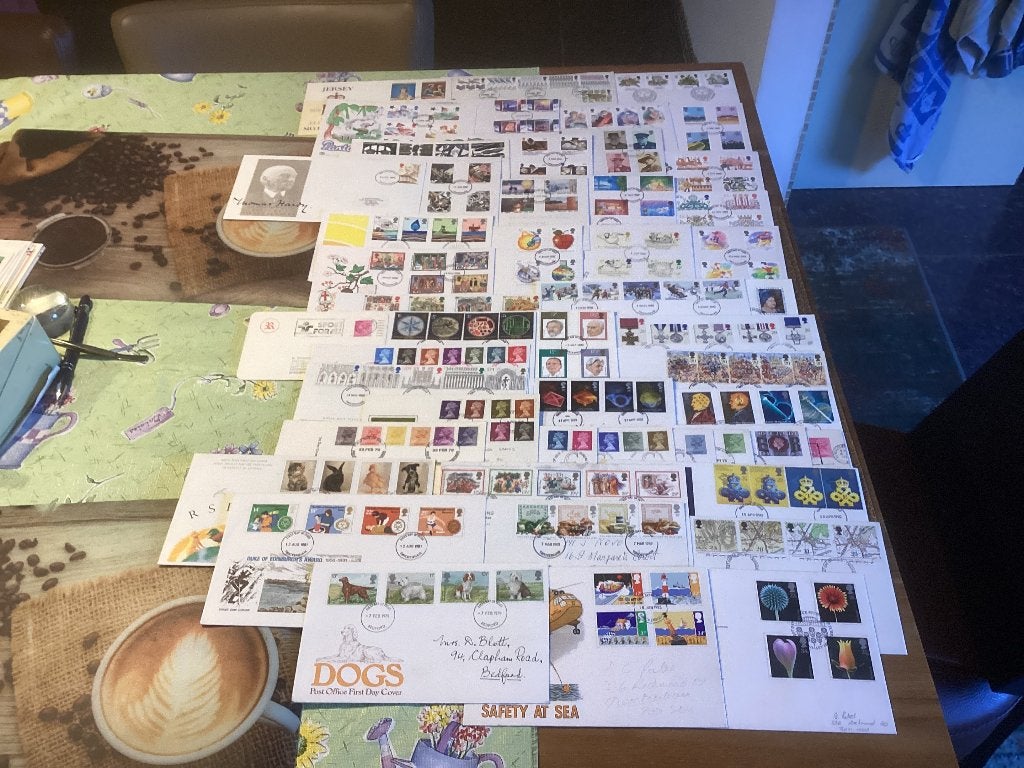 50 stuks GB beschreven Heb ook Nederland jaargangen fdc 1963, Ophalen, Buitenland