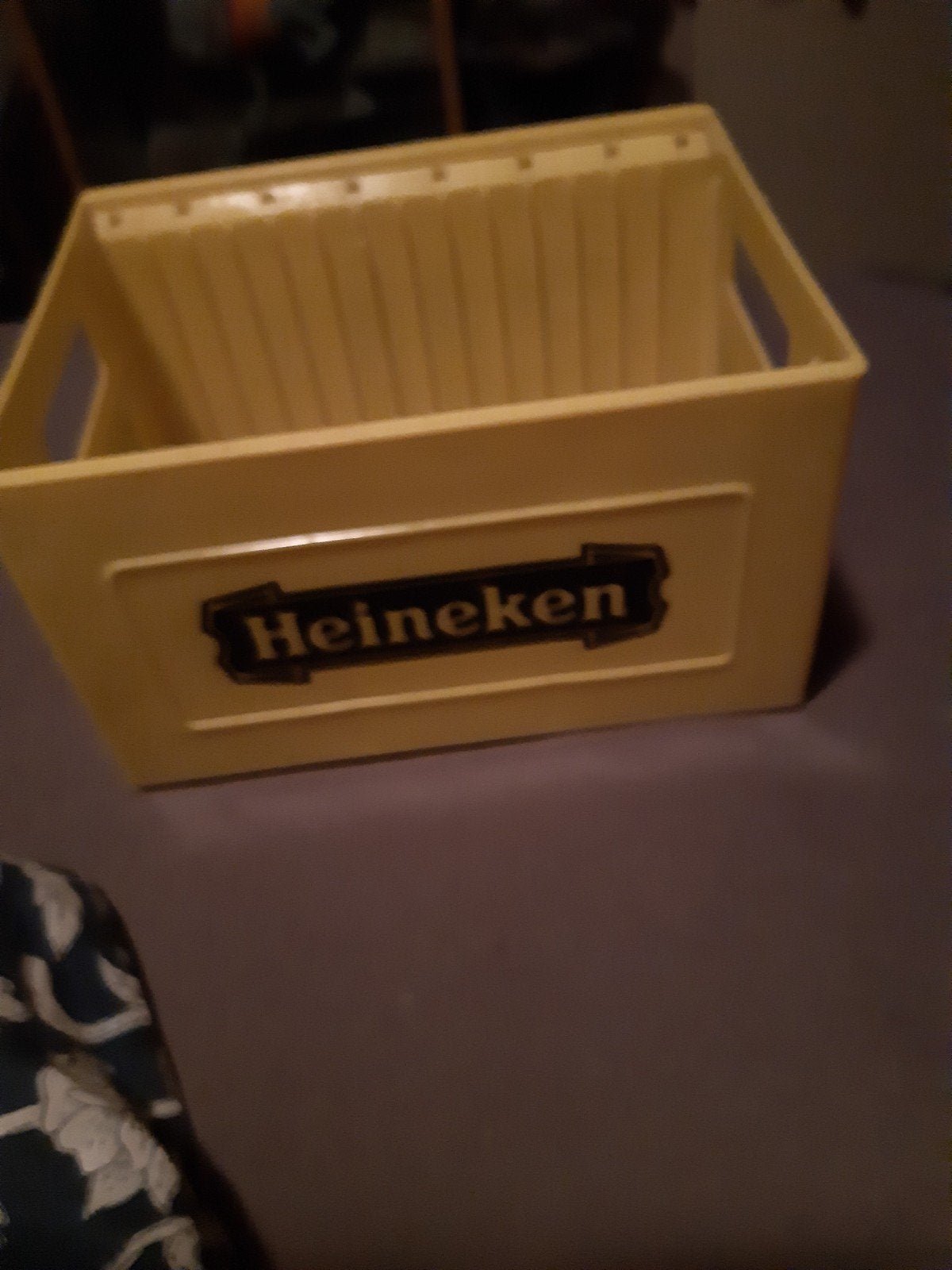 Heineken kratje - Geel plastic bierkrat, Verzamelen, Ophalen of Verzenden, Gebruikt
