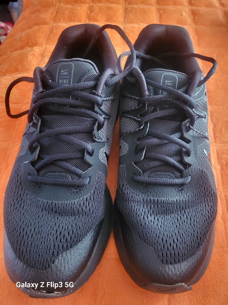 Nike sportschoenen, Nike, Ophalen of Verzenden, Zo goed als nieuw, Sportschoenen