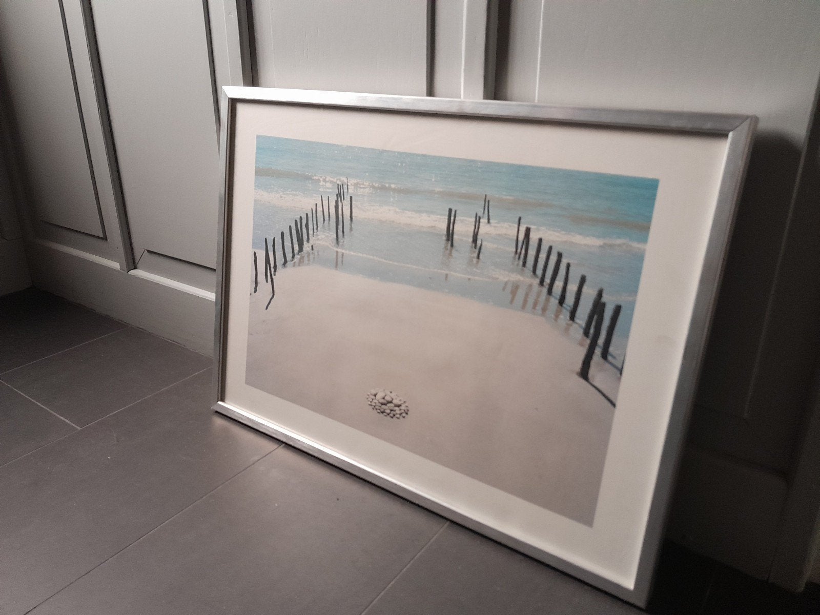 Ikea Ribba fotolijst.
72x53x3 cm.

Inclusief poster. Is wat, Ophalen, Gebruikt, Met afbeelding, 72 cm