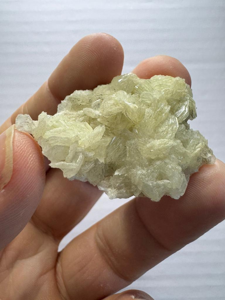 Prehniet cluster zeoliet mineraal kristal -Goboboseb Namibië, Ophalen of Verzenden, Mineraal