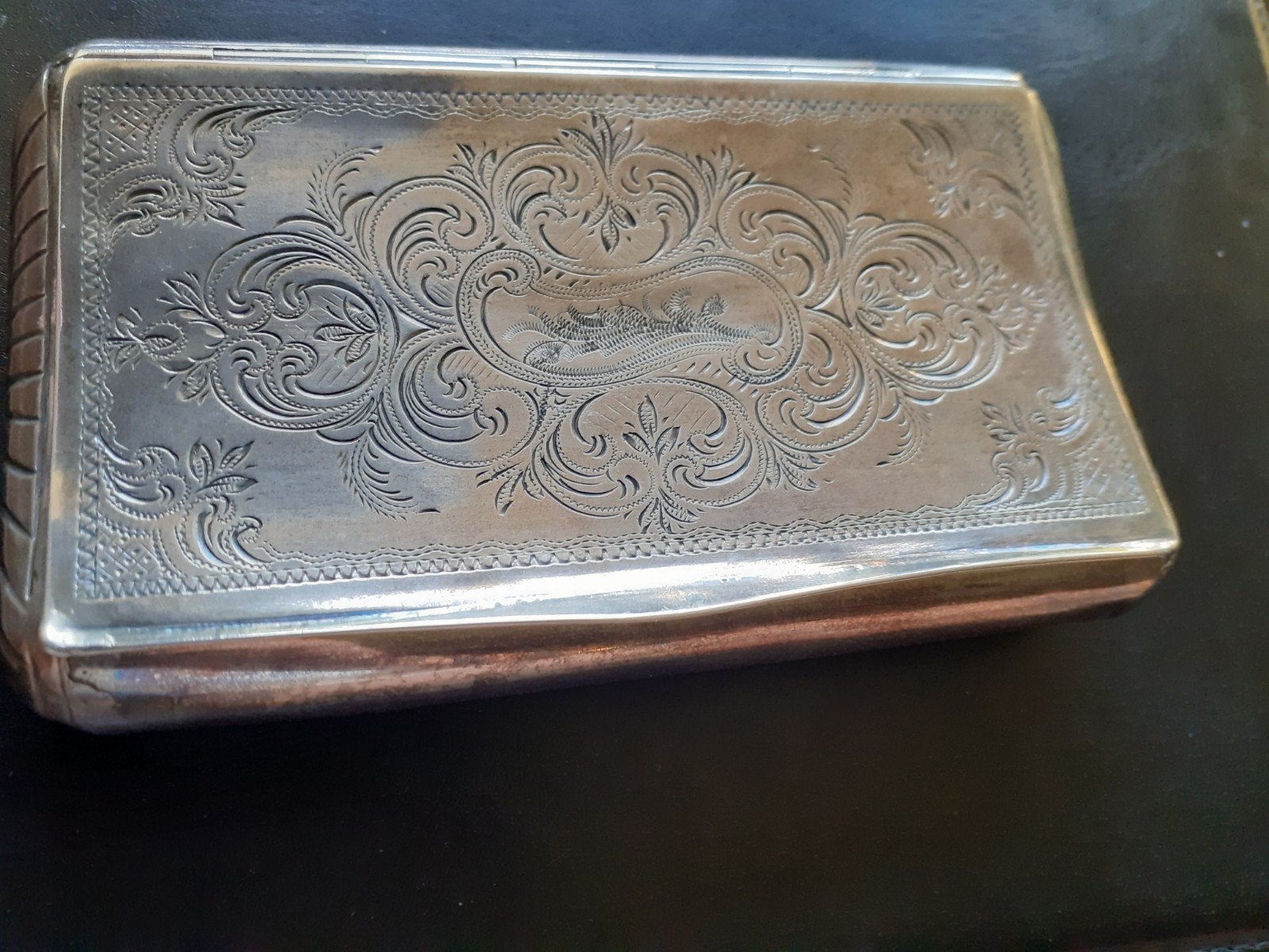 Antieke Zilveren tabaksdoos met Gedetailleerd Graveerwerk, Antiek en Kunst, Ophalen of Verzenden