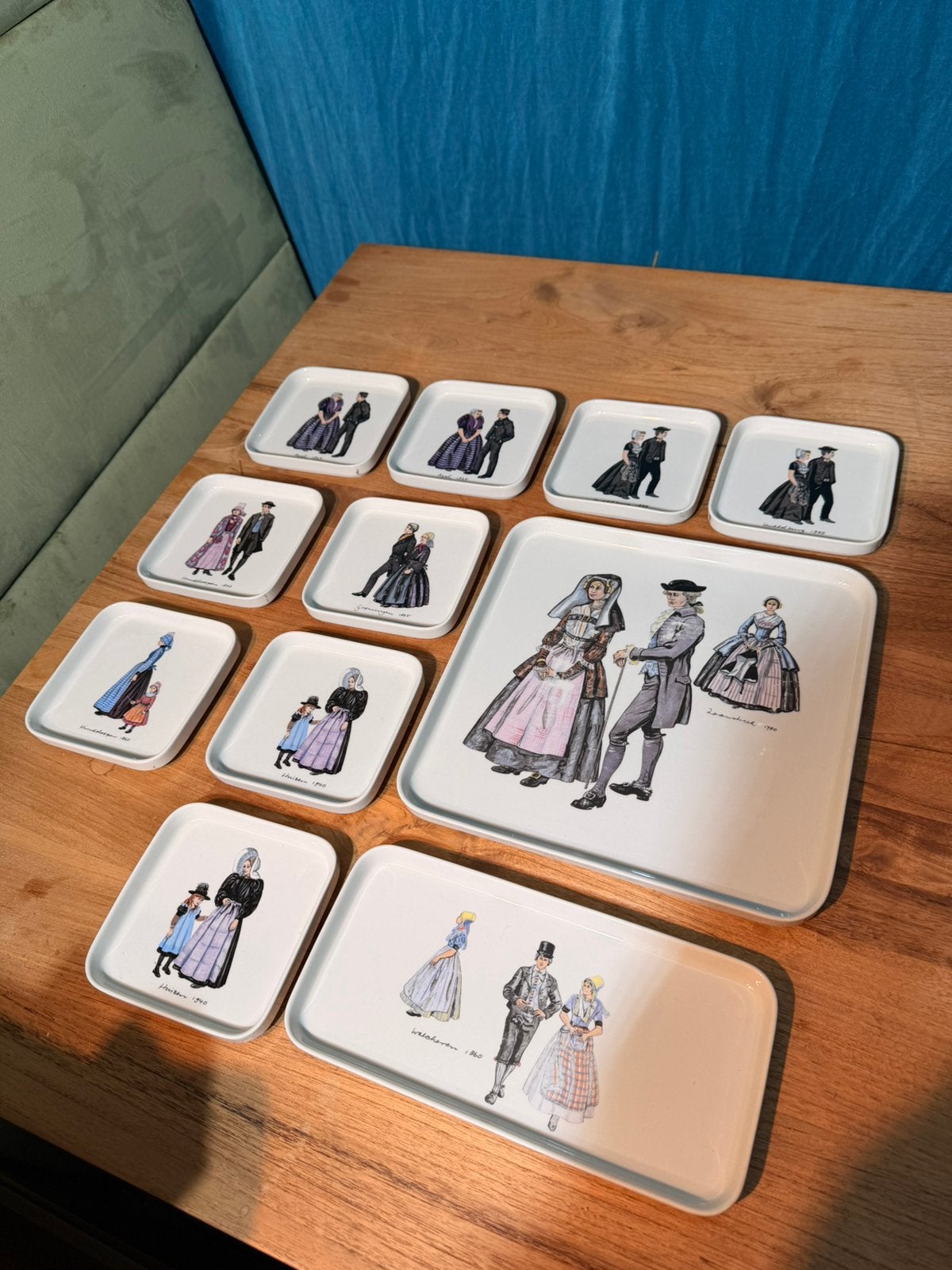 Villeroy & Boch Gebakset Klederdracht (10-delig), Gebruikt, ., Villeroy & Boch, Vintage