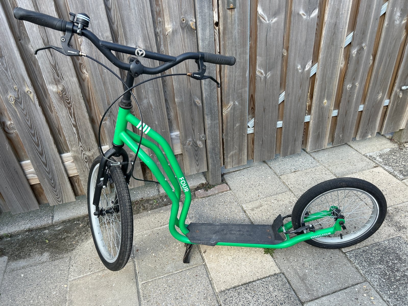 Step Yedoo Four groen, Ophalen, Zo goed als nieuw, Kickbike