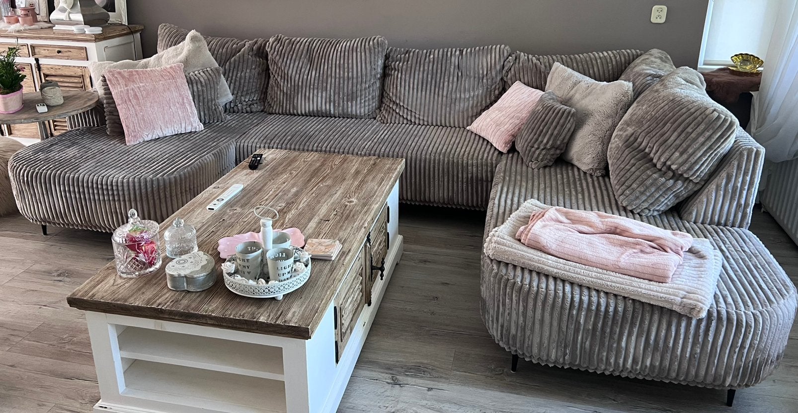 Grote Hoekbank Ribstof - Taupe, Ophalen, Hoekbank, 300 cm of meer, Zo goed als nieuw