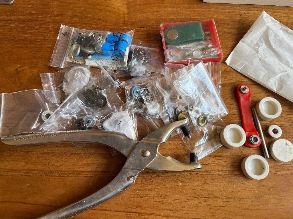 metalen tang voor drukknopen, Ophalen of Verzenden, Zo goed als nieuw
