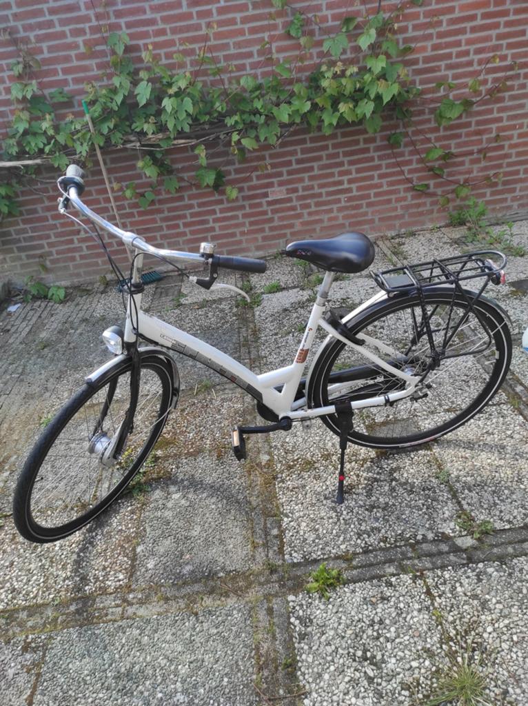 Twee fietsen samen voor €80., Fietsen en Brommers, Elektrische fietsen, Minder dan 47 cm, Ophalen of Verzenden, Overige merken