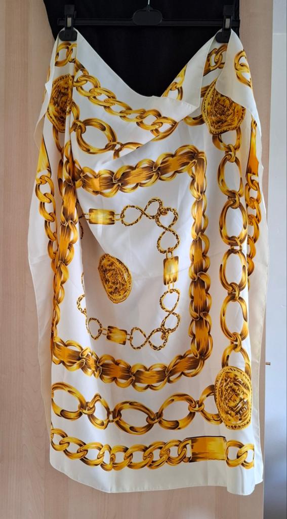 @zomers sjaal 84cm x 86cm@, Kleding | Dames, Mutsen, Sjaals en Handschoenen, Ophalen of Verzenden, Maat 42/44 (L), Sjaal