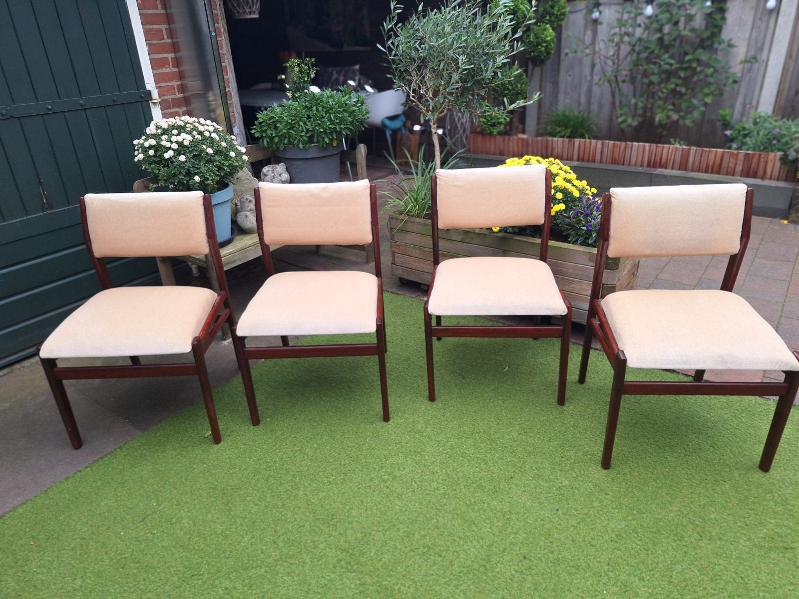 4 mooie vintage jaren 60 eetkamerstoelen, Ophalen