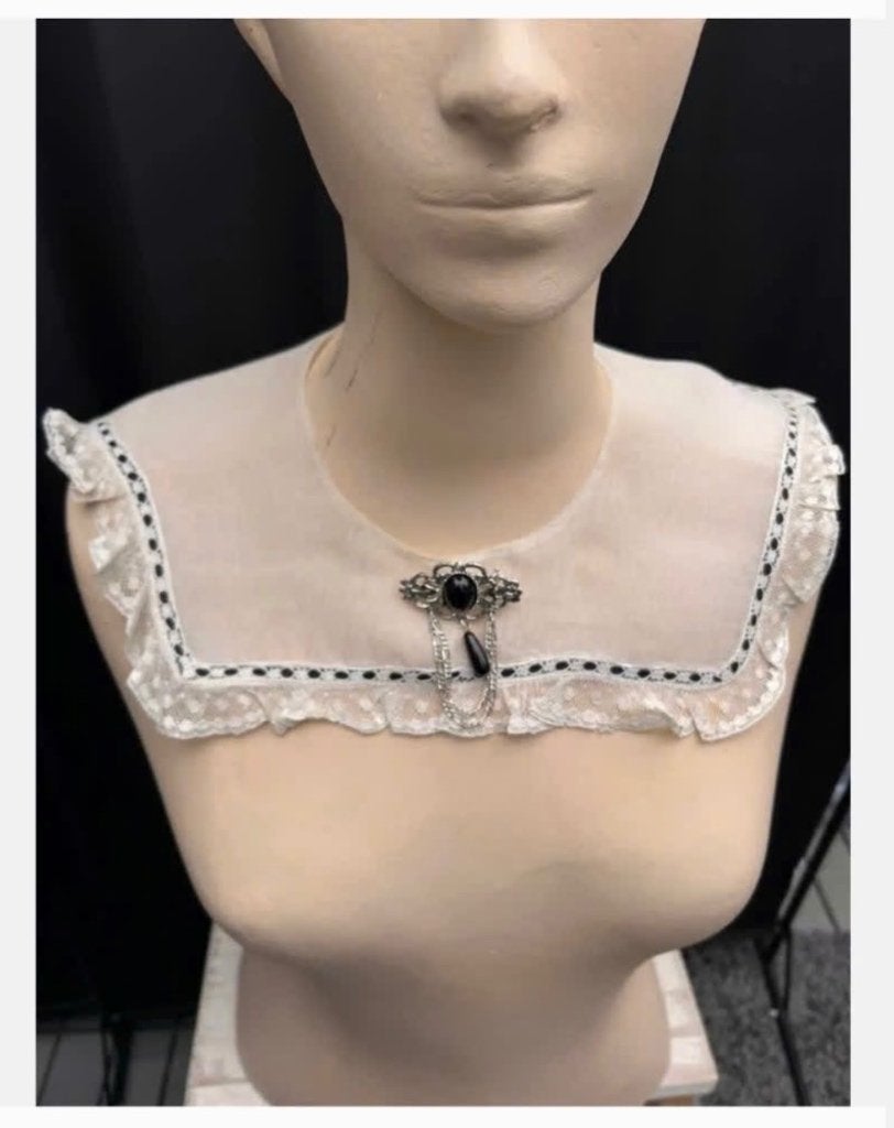 Antiek Zeer oud kraaagje, vierkante hals, gratis broche, Ophalen of Verzenden, Dames
