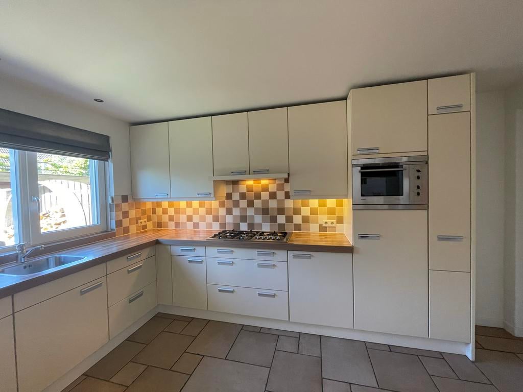 Hoekkeuken met Siemens combi oven/magnetron en ETNA kookplaa, Huis en Inrichting, Keuken | Complete keukens, Ophalen, Gebruikt