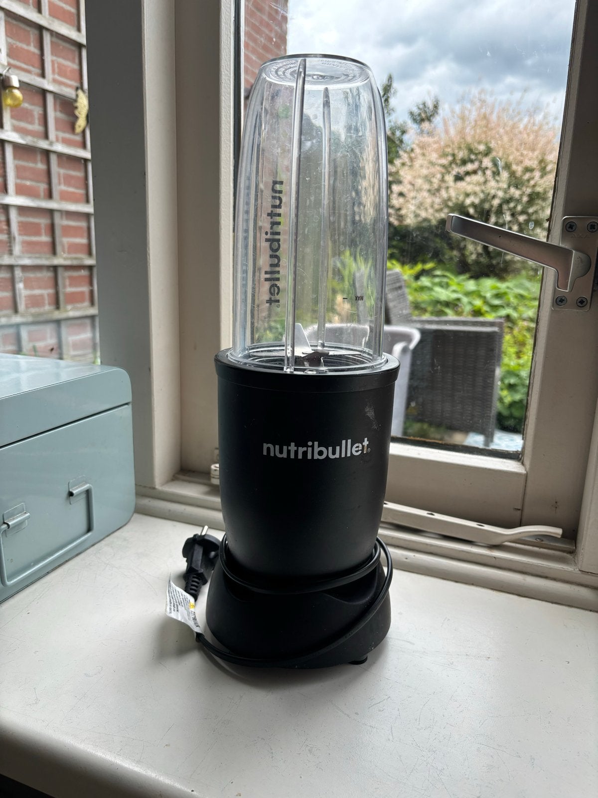 Nutribullet Blender - Compact en Krachtig, Witgoed en Apparatuur, Blenders, Gebruikt, Blender to go, Ophalen of Verzenden