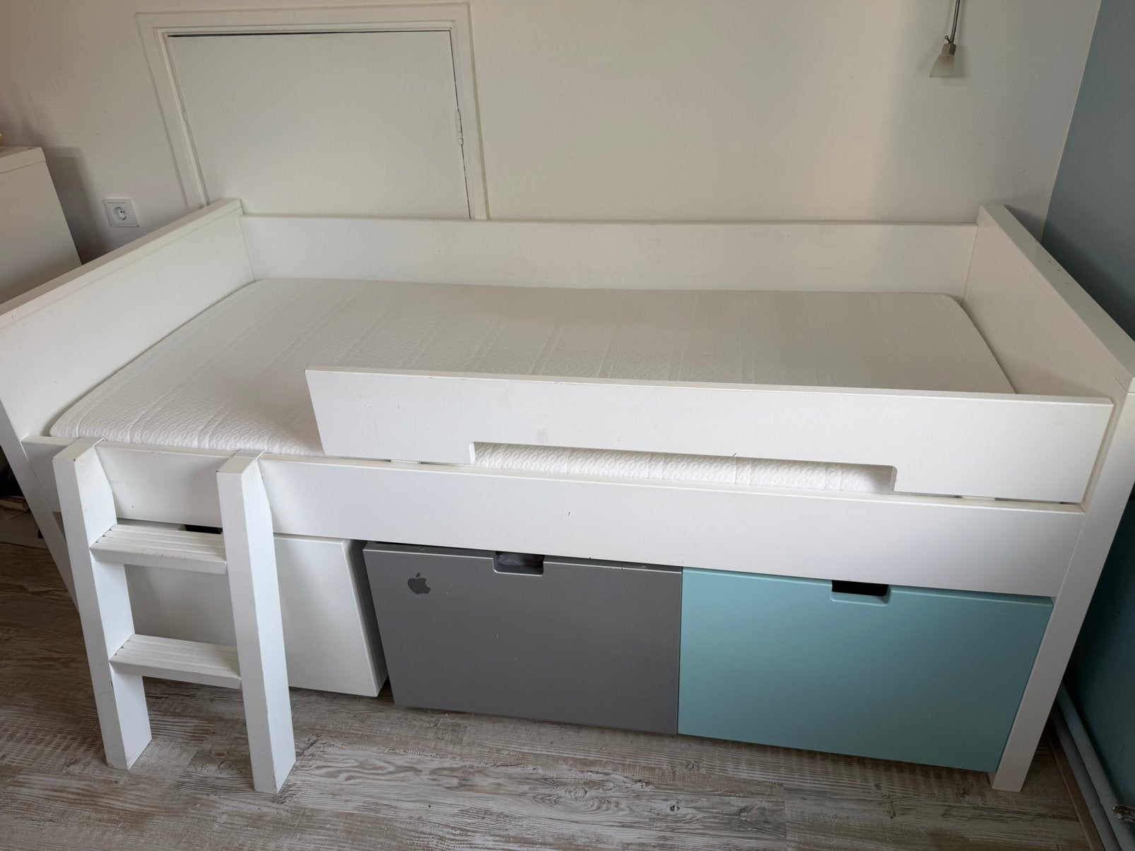 Bopita bed wit, Ophalen
