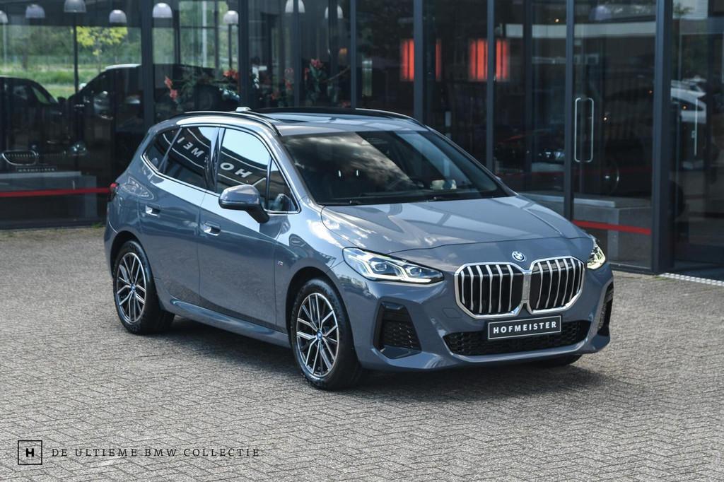 BMW 225e xDrive Active Tourer M-Sport | Pano | Driv Ass Plus, Auto's, Automaat, 1800 kg, Zwart, 38 km/l
