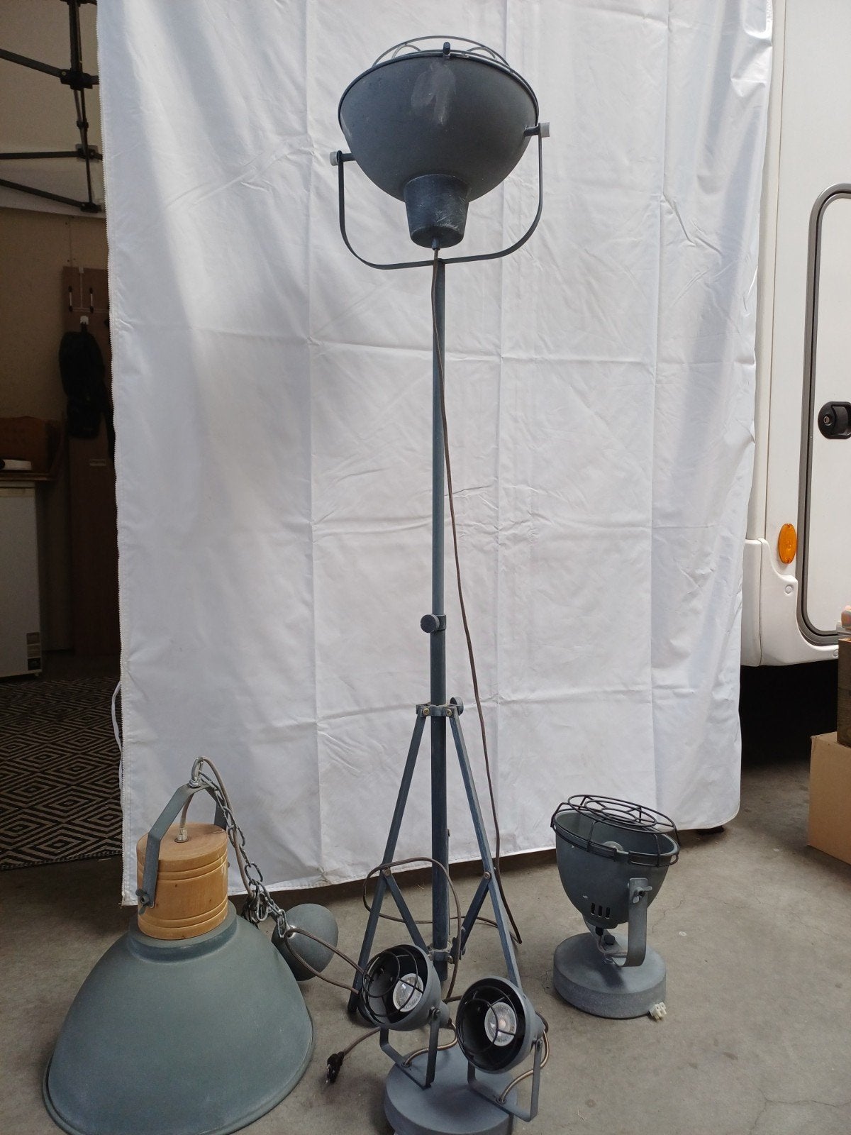 set van 4  industriele lampen, Huis en Inrichting, Lampen | Vloerlampen, Ophalen, Gebruikt, Minder dan 100 cm, Industrieel