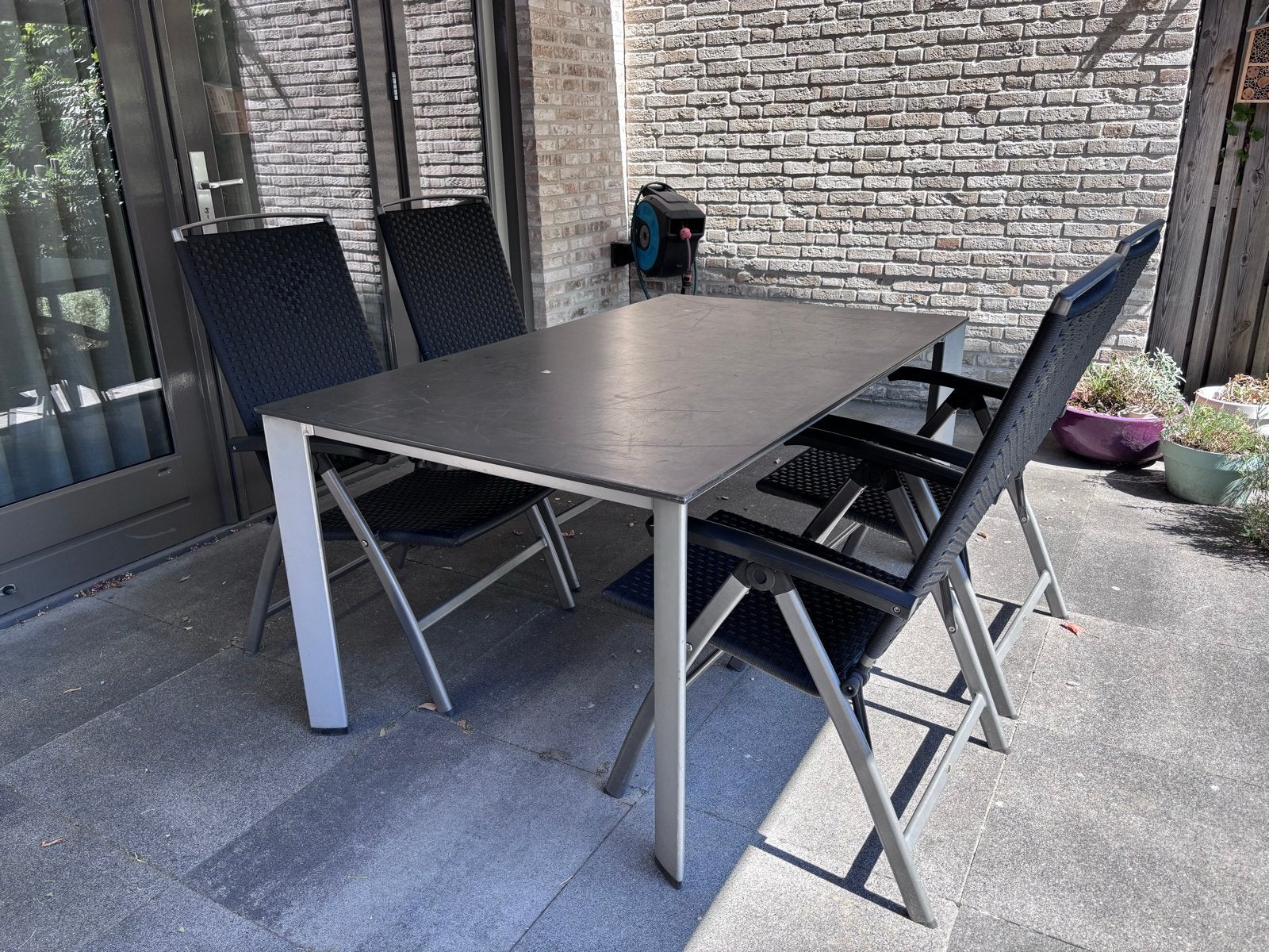 Complete tuinset: tafel (95x160x73) en 4 verstelbare stoelen, Ophalen, 4 zitplaatsen, Gebruikt, Eettafel