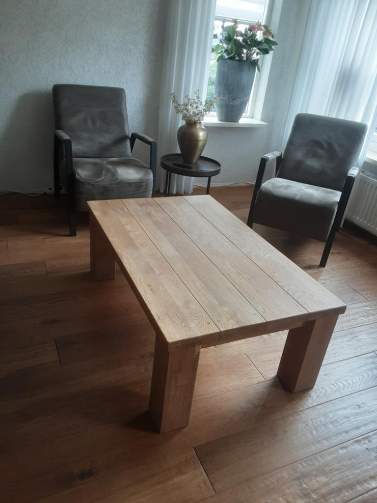 Robuuste eiken salontafel, Gebruikt, 100 tot 150 cm, Eikenhout, Minder dan 50 cm