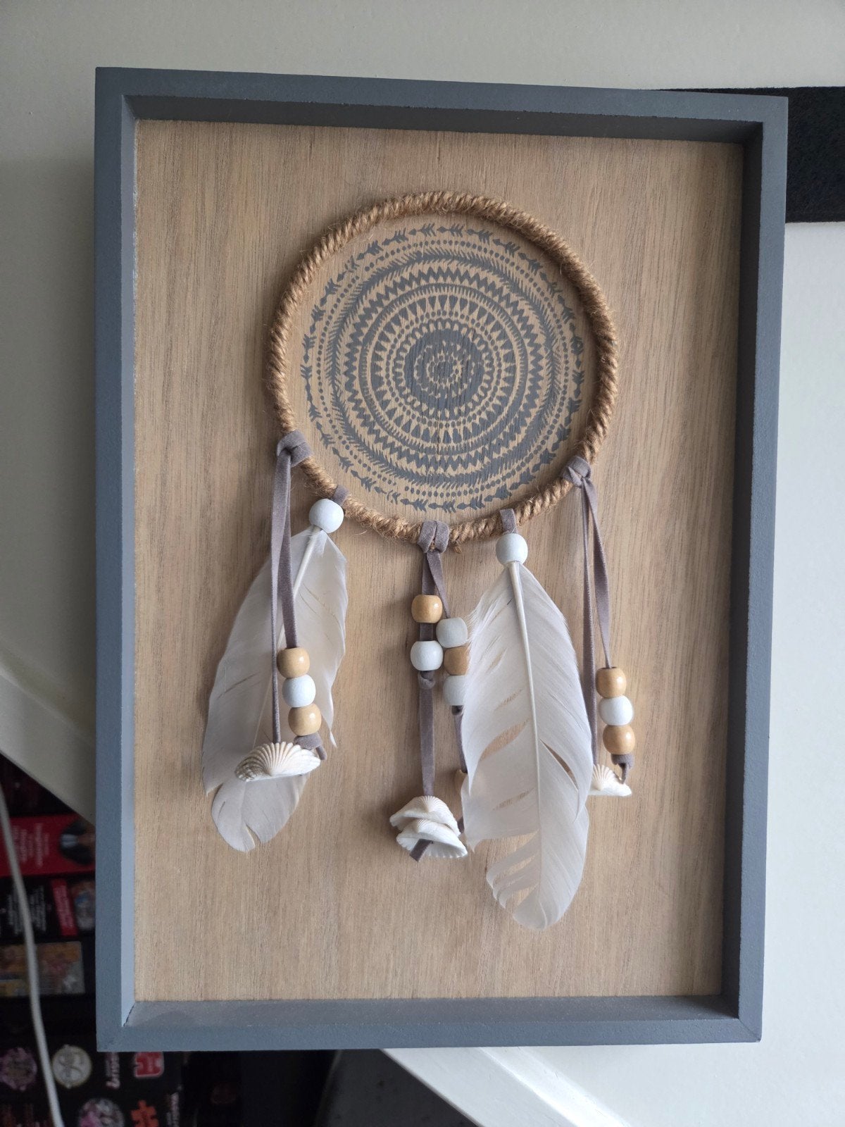 Dromenvanger wanddecoratie met veren en schelpen, Boho, Hout, Meerkleurig, Decoratieobject