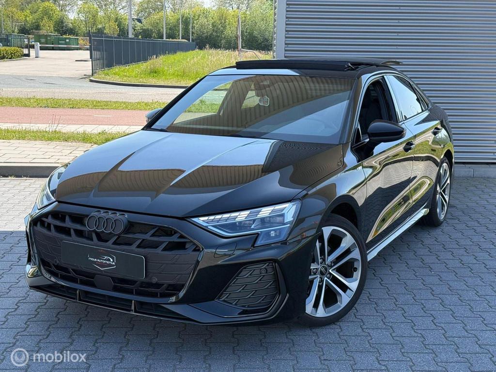 Audi A3 Limousine 35 TFSI S edition, 1300 kg, Euro 6, 4 cilinders, Zwart