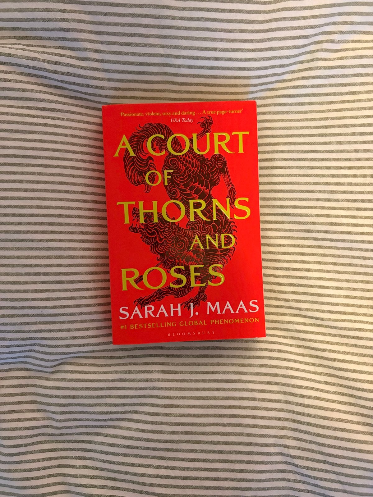 A Court of Thorns and Roses - Sarah J. Maas, Boeken, Ophalen of Verzenden, Nieuw, Amerika