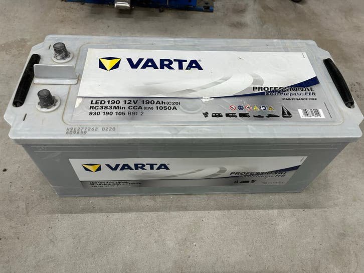 Varta LED190  12V 190Ah 1050A EFB Accu, Auto-onderdelen, Accu's en Toebehoren, Ophalen, Gebruikt, Universele onderdelen