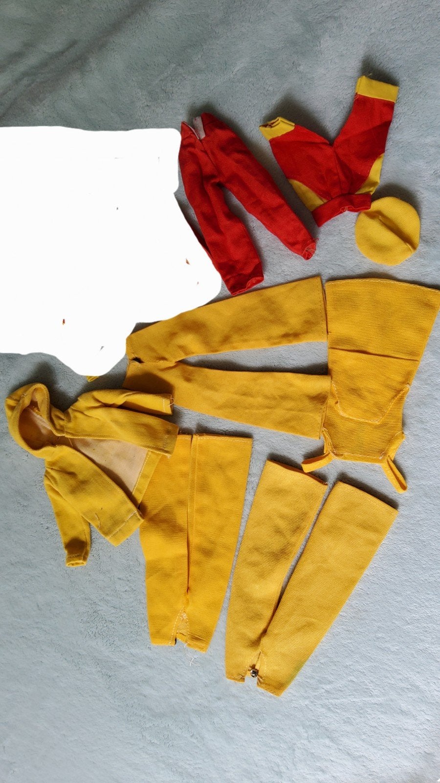Vintage Barbie Sindy Fleur Tienerpop outfit muts jas jurk, Ophalen of Verzenden, Zo goed als nieuw, Kleertjes