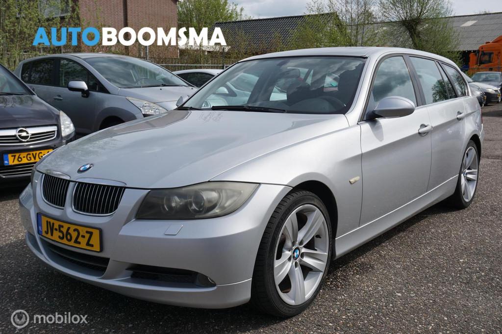 BMW 3-serie Touring 325xi Executive, Gebruikt, Zwart, 2494 cc, Leder en Stof