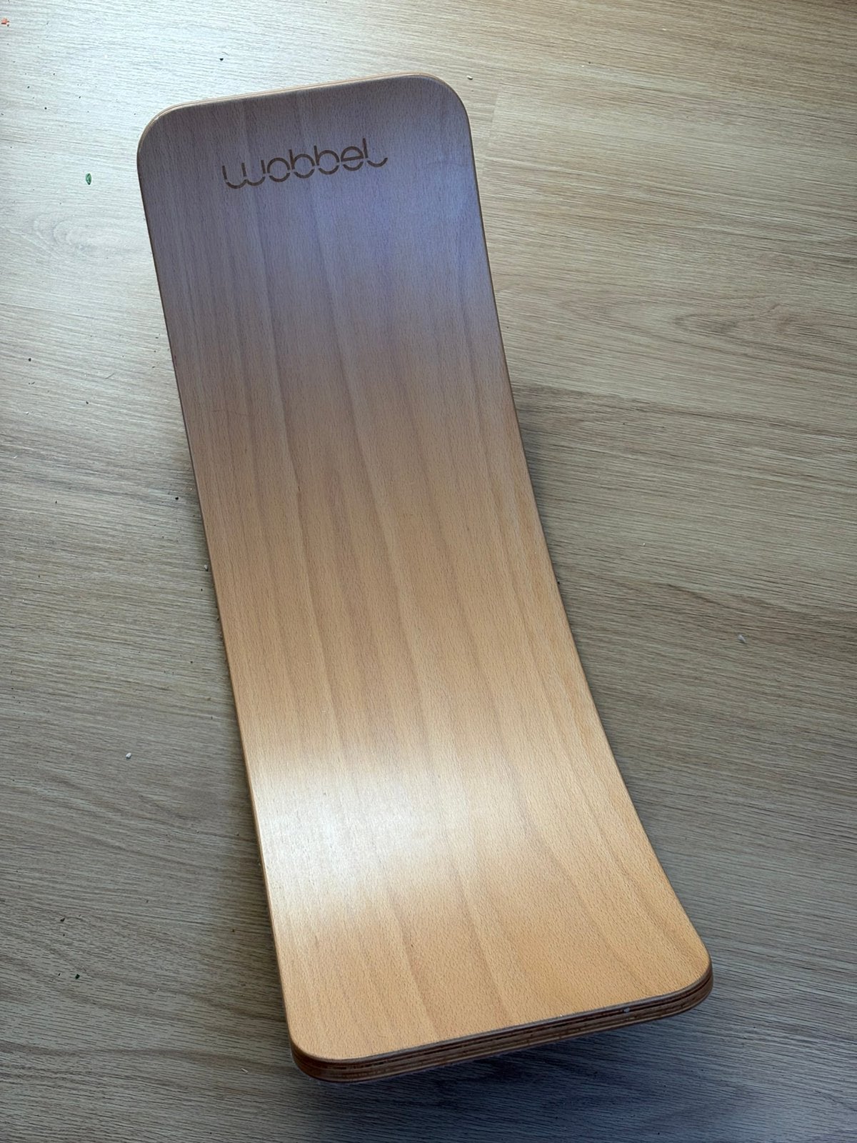 Foto 2 van Wobbel board met roze vilt speelgoed hout balans kinderen