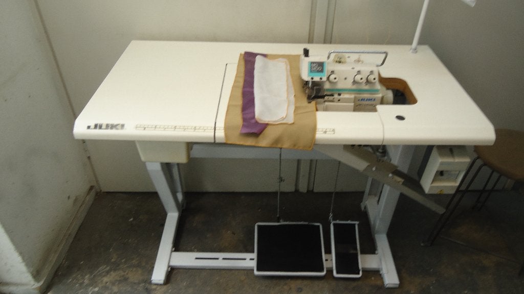 Industrie Naaimachine Juki 3 draads Babylock, Hobby en Vrije tijd, Naaimachines en Toebehoren, Overige merken, Gebruikt, Ophalen of Verzenden