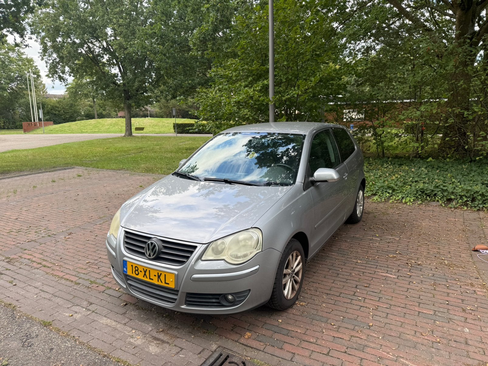 Volkswagen Polo 1.2 51KW 2007 Grijs, Voorwielaandrijving, 40 €/maand, 540 kg, 1198 cc
