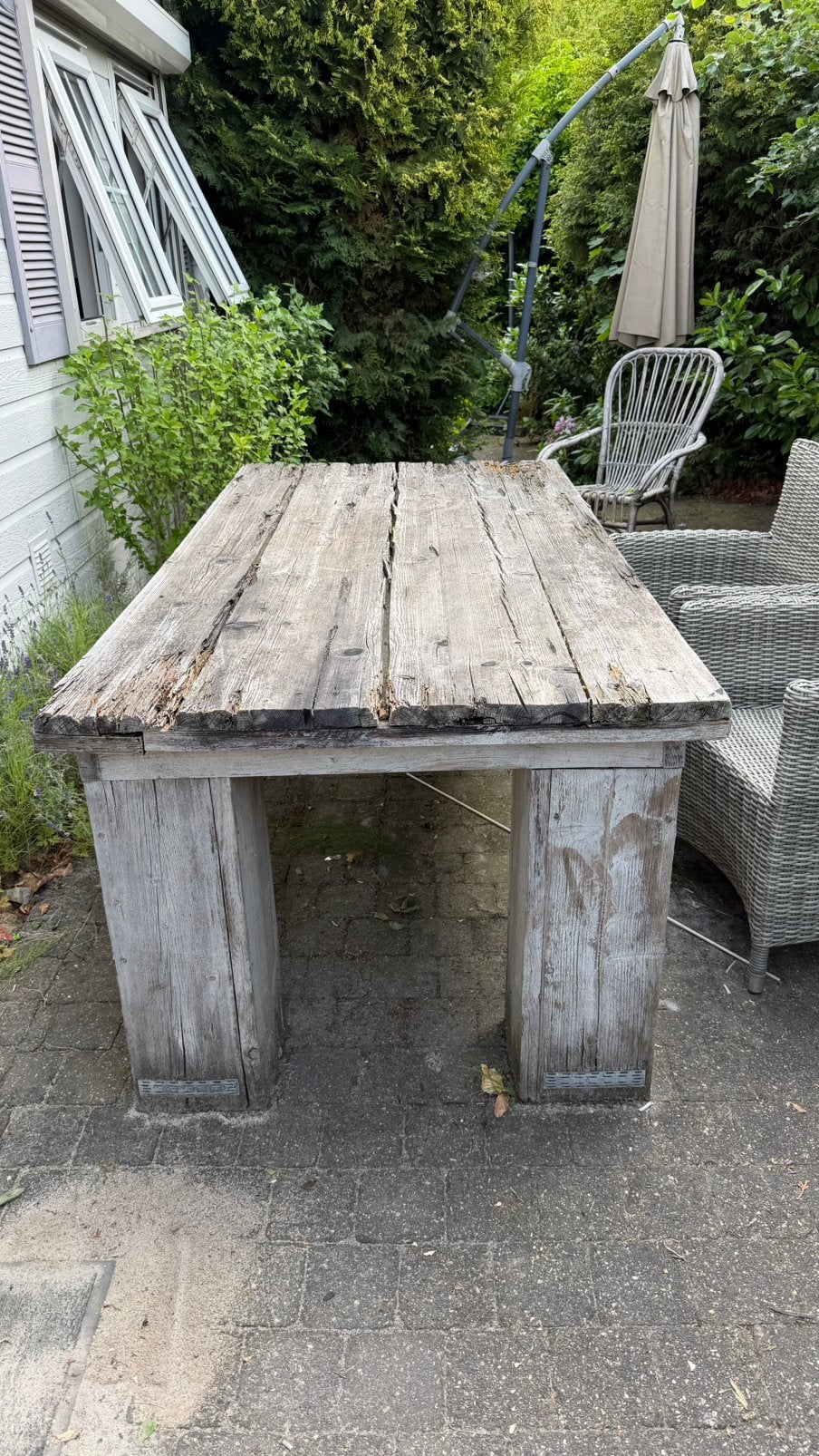 ️ Gratis steigerhouten eettafel + 2 stoelen top voor klusser, Ophalen, Gebruikt, Hout