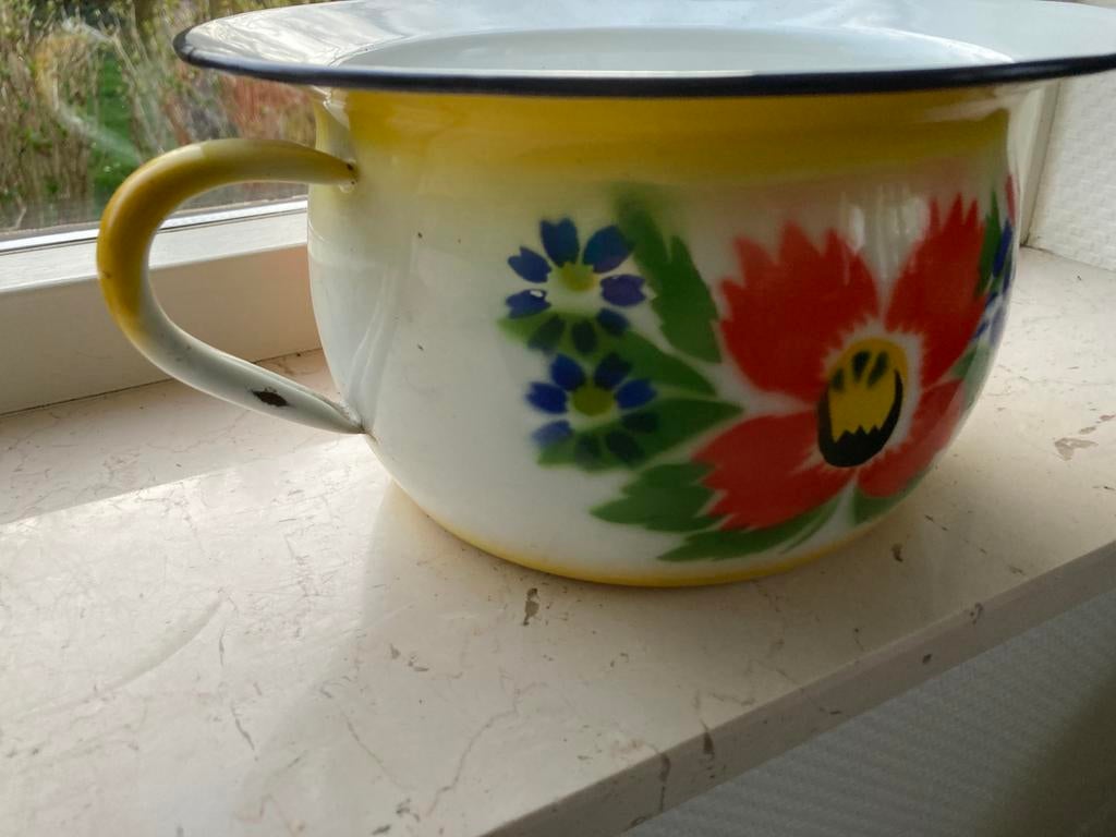 Vintage gebloemde emaille po , prachtige felle kleuren, Ophalen of Verzenden