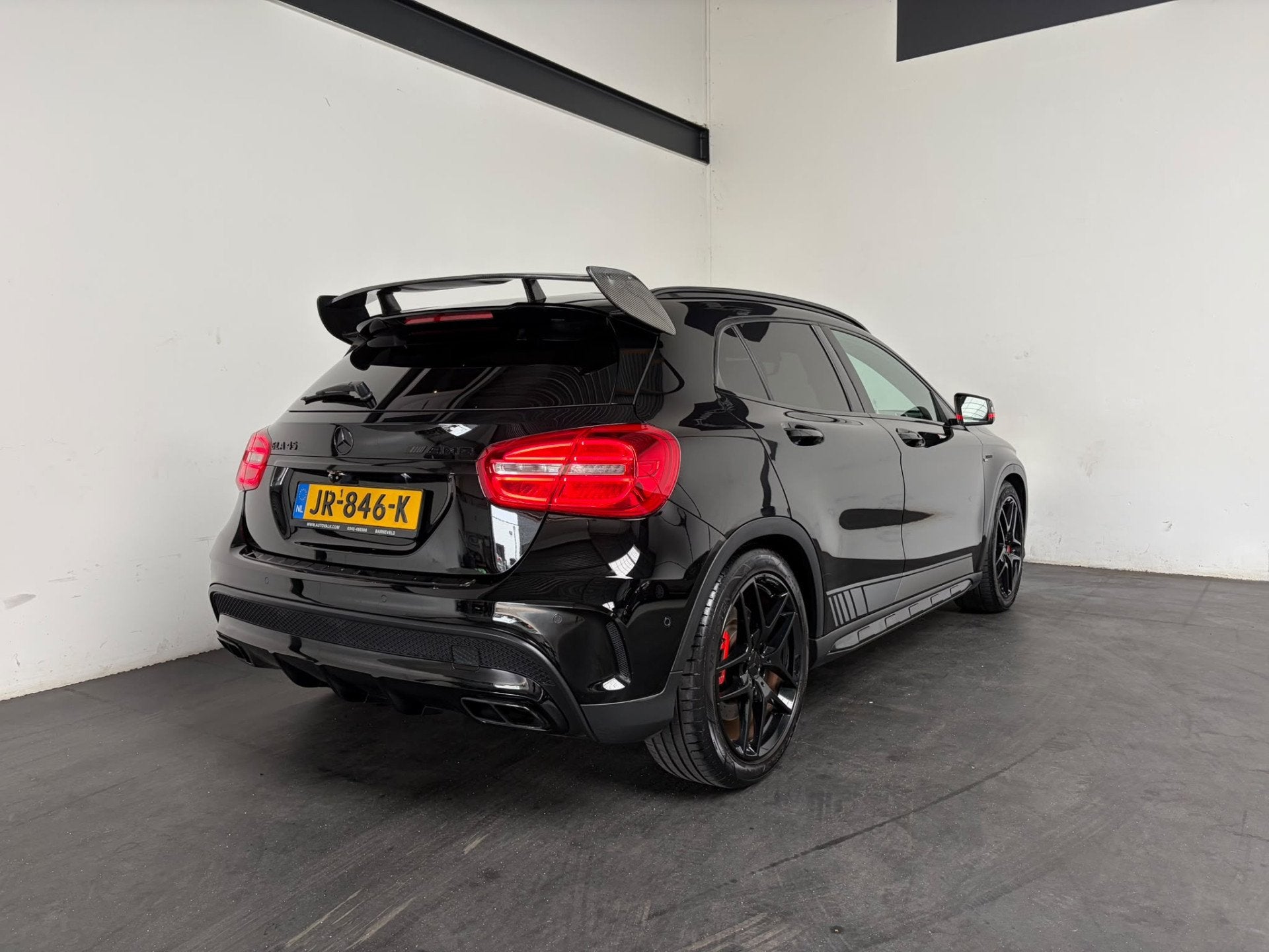 Mercedes-Benz GLA AMG 45 4MATIC (bj 2014, automaat), Auto's, Gebruikt, Euro 6, 4 cilinders, Zwart