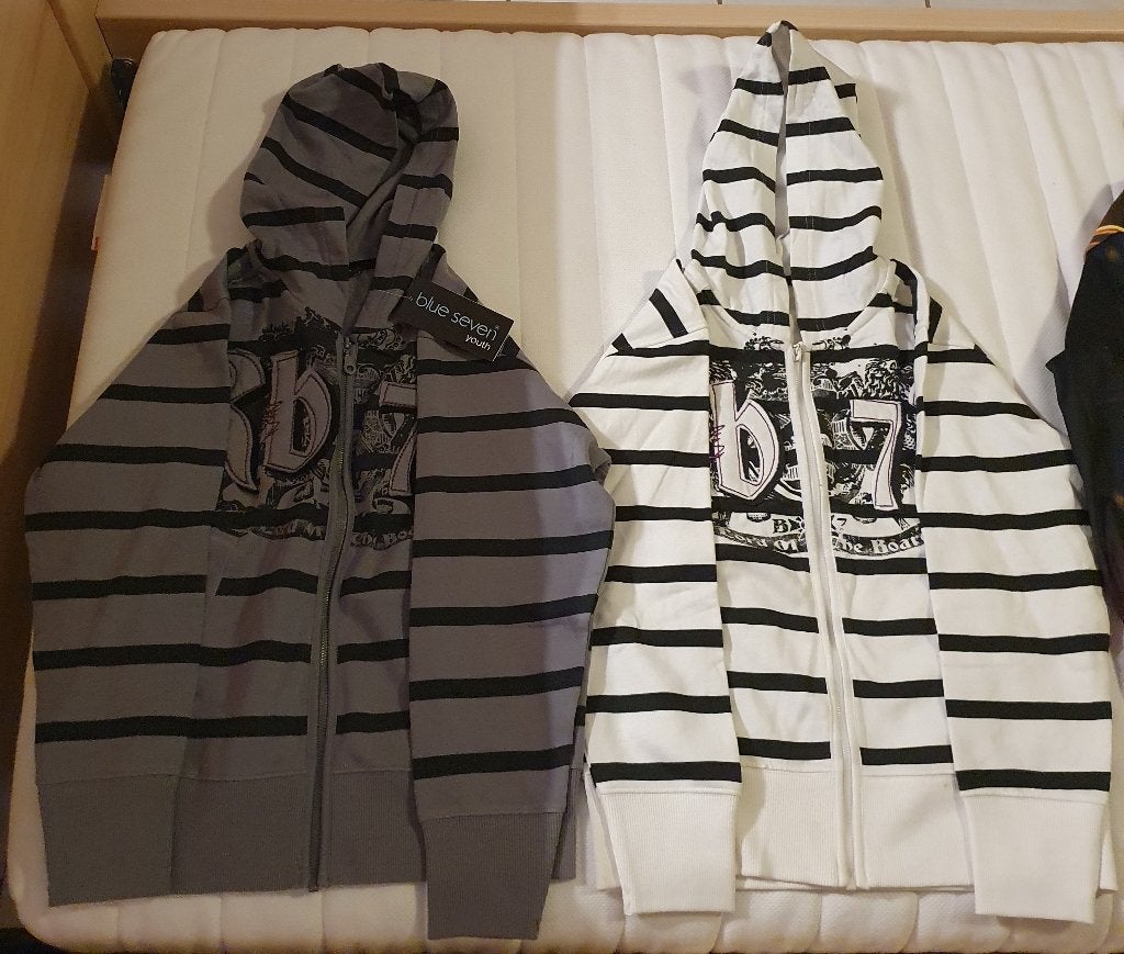Jongens winterjassen, shirts, hoodies, zaal voetbalschoenen, Ophalen of Verzenden, Gebruikt
