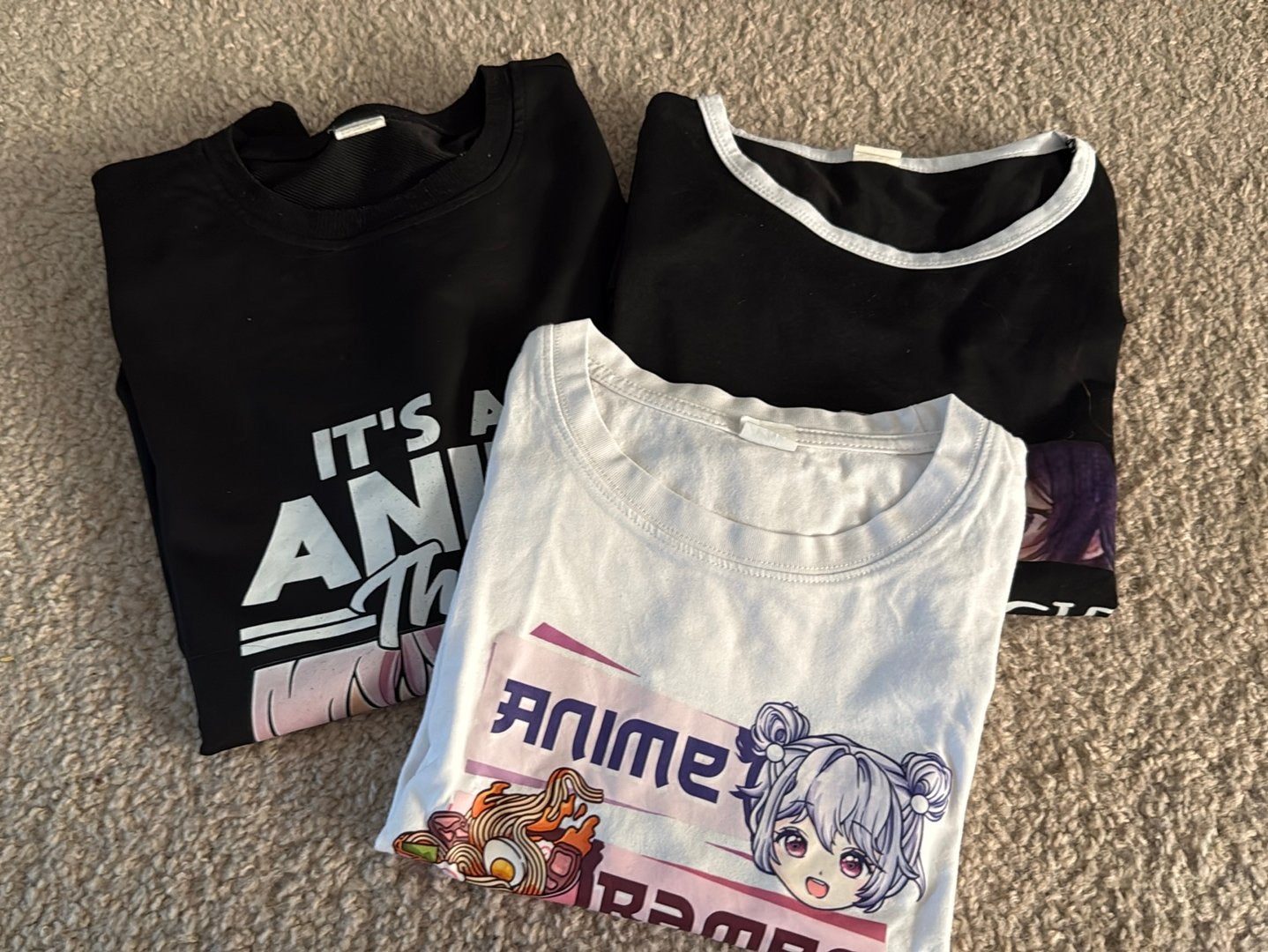 3x Anime!! Dunne trui en 2x tshirt - set maat S, Ophalen of Verzenden, Zo goed als nieuw
