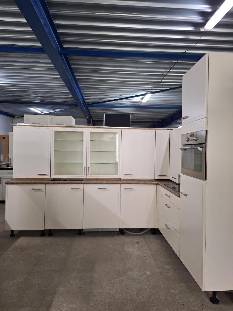 Complete keuken Compleet met APP 120Keukens op voorraad 2898, Huis en Inrichting, Ophalen of Verzenden, Zo goed als nieuw, Hoekkeuken