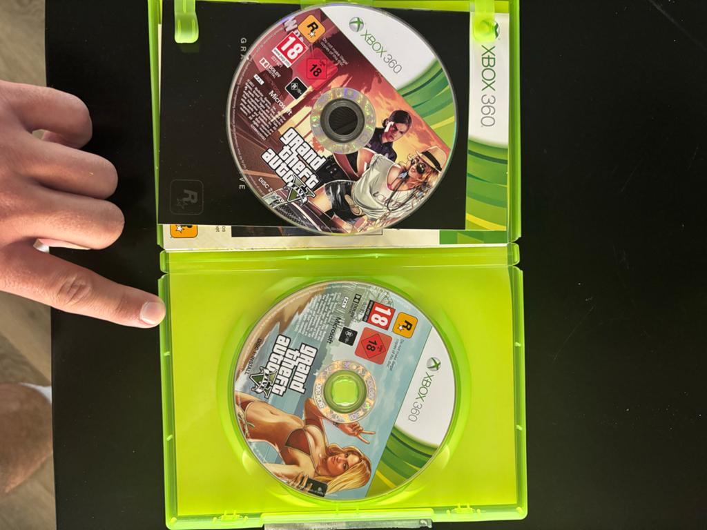 GTA V Xbox 360 - Uitstekende staat met 2 discs, Avontuur en Actie, Online, Vanaf 18 jaar, 1 speler