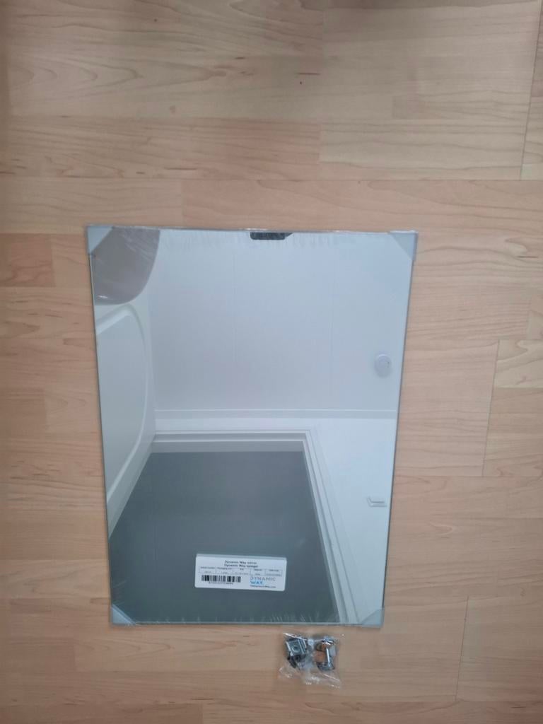 Spiegels, closetrolhouder en handdoek haakjes NIEUW!, Ophalen of Verzenden, Nieuw