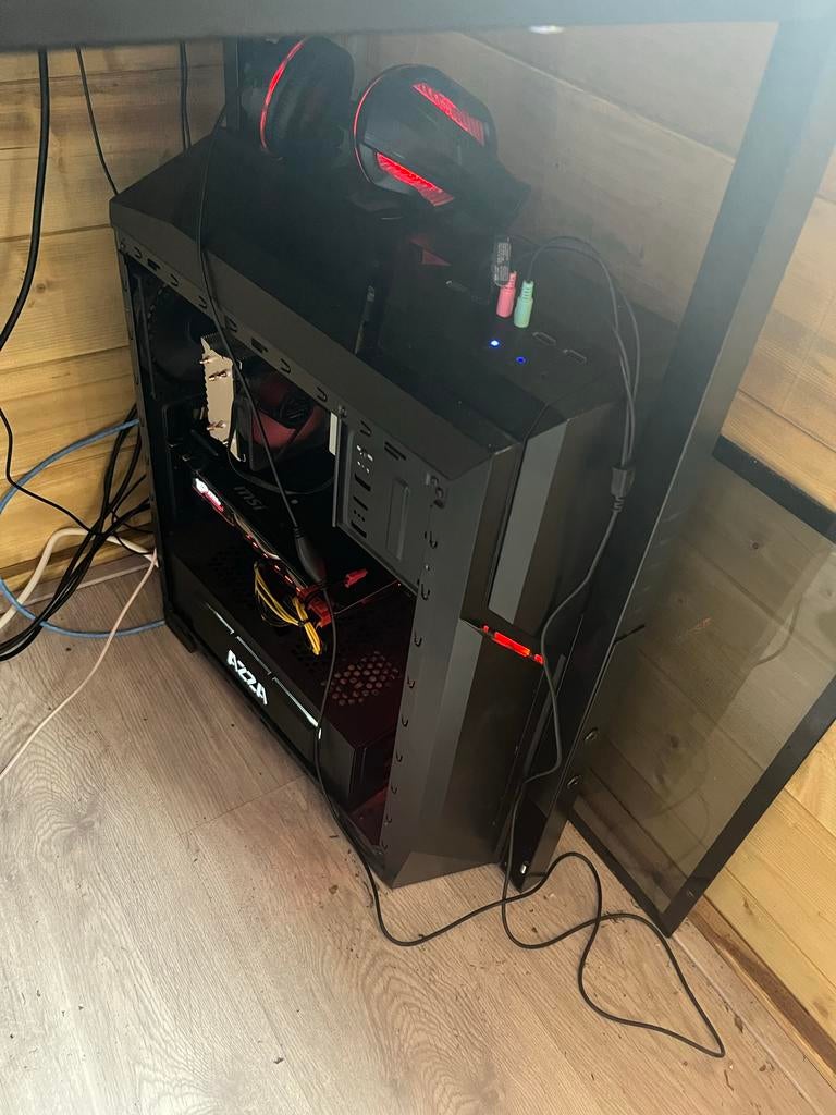 Complete Gaming PC Set met 2 Monitoren - Intel i7-7700K, Computers en Software, Desktop Pc's, Ophalen, Gebruikt, HDD, 32 GB