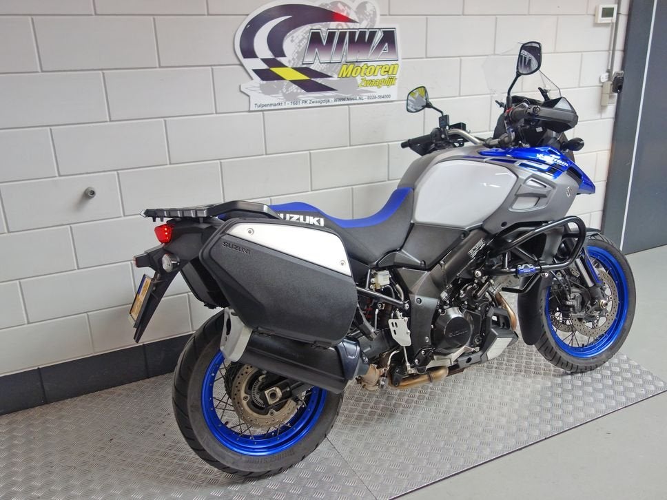SUZUKI V-STROM DL 1000, Motorrijbewijs A, Bedrijf, Onbekend, Meer dan 35 kW