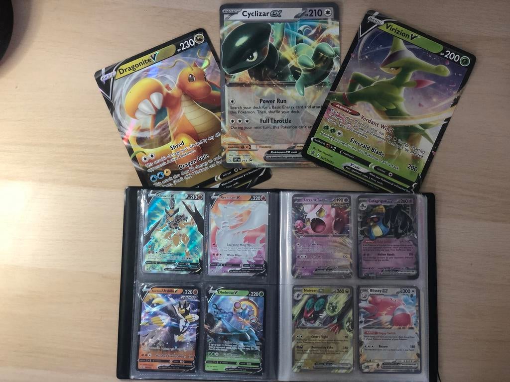 Pokémon V en VMAX kaarten collectie, Ophalen of Verzenden, Zo goed als nieuw, Meerdere kaarten