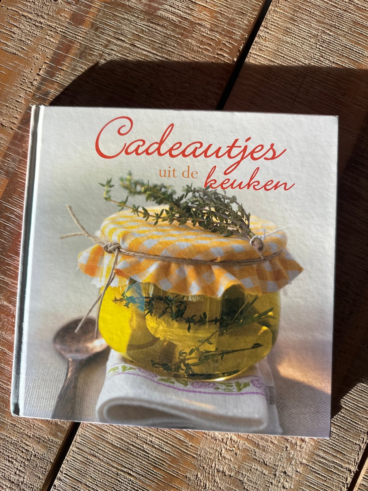 Cadeautjes uit de keuken - Kookboek, Boeken, Ophalen of Verzenden, Zo goed als nieuw, Overige gebieden, Voorgerechten en Soepen