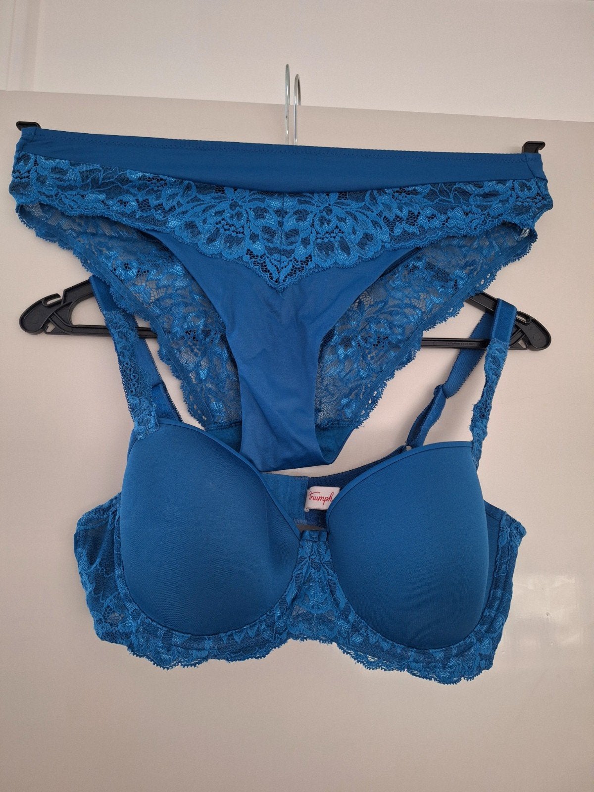 Triumph Amourette petrol set beugel bh 80C met slip mt. 42, Ophalen of Verzenden, Blauw, Setje
