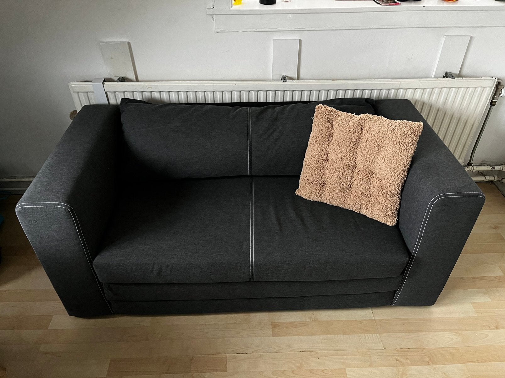 Sofa that becomes bed, Ophalen, Zo goed als nieuw, Tweepersoons, Minder dan 150 cm